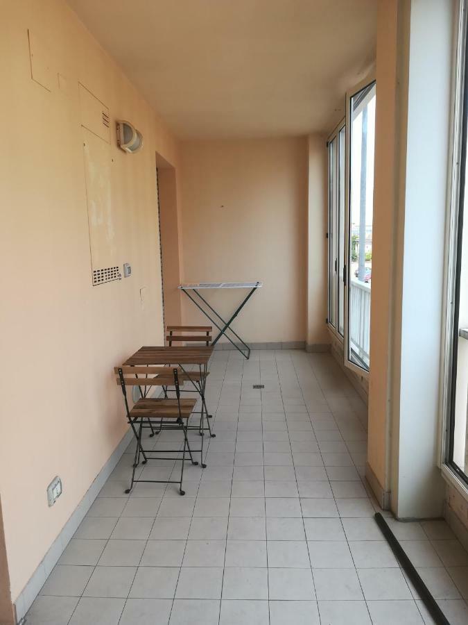Bilocale Per Vacanze Ravenna Exteriör bild